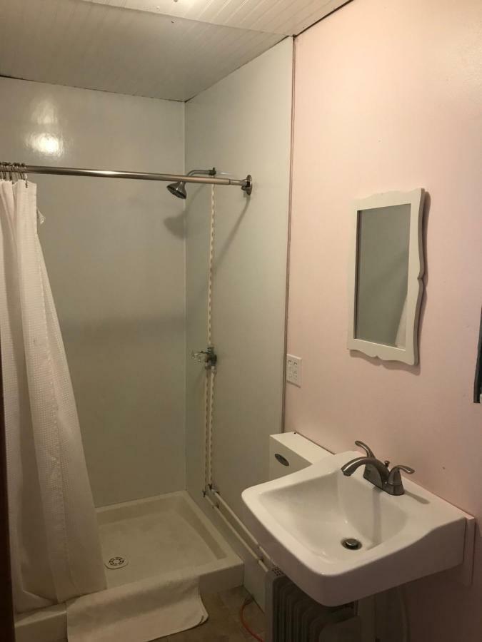 ホテルKatahdin Cabins Millinocket エクステリア 写真